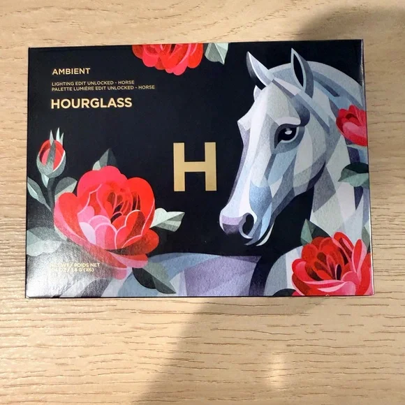 Hourglass Ambient Lighting Edit Unlocked Palette Holiday Horse Design NIB - Picture 2 of 6
